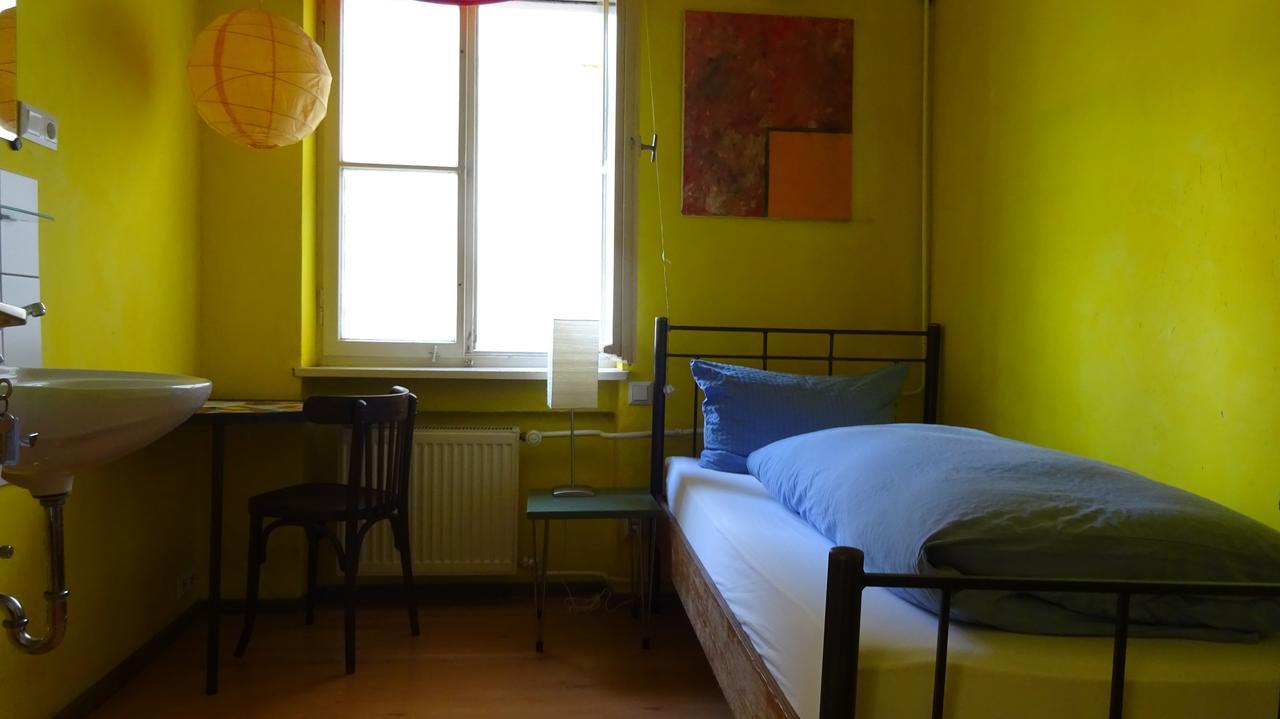 Hostel El Bocado ฟรีดริชส์ฮาเฟน ภายนอก รูปภาพ
